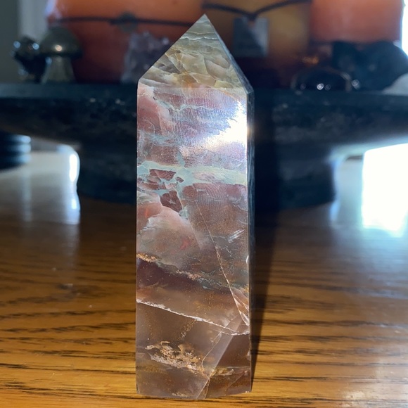 Red moss agate tower - Picture 4 of 5